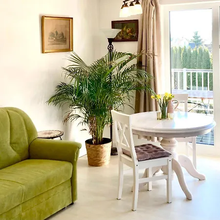 Gemuetliche Mit Sonnenterrasse Im Blauen Holzhaus Husum (Schleswig-Holstein)