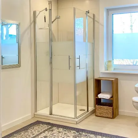 Gemuetliche Mit Sonnenterrasse Im Blauen Holzhaus Apartment *